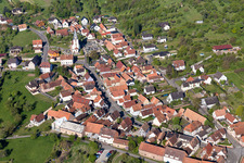Luftbild von Dorfansicht in Morsbronn-les-Bains im Bundesland Bas-Rhin, Frankreich