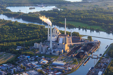 Karlsruher Rheinhäfen mit EnBW Energie Baden-Württemberg AG, Rheinhafen-Dampfkraftwerk Karlsruhe aus Osten im Ortsteil Daxlanden, Deutschland