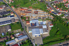 Industriegebiet Industriestraße mit Rose and Ann GmbH und Bayerisches Rotes Kreuz: Kreisverband Haßberge in Haßfurt im Bundesland Bayern, Deutschland