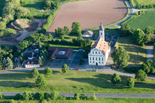 Luftaufnahme von Wallfahrtskirche im Ortsteil Limbach in Eltmann im Bundesland Bayern, Deutschland