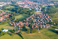 Drohnenbild von Ortsteil Altenstadt in Wissembourg im Bundesland Bas-Rhin, Frankreich