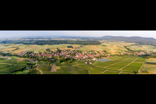 Panorama in Steinseltz im Bundesland Bas-Rhin, Frankreich