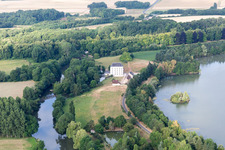 Luftaufnahme von Naveil im Bundesland Loir-et-Cher, Frankreich