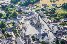 Kirchengebäude im Dorfkern in Saint-Amand-Longpre in Centre-Val de Loire in Saint-Amand-Longpré im Bundesland Loir-et-Cher, Frankreich