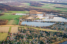 Adriaweiher und Schwanenweiher im Naherholungsgebiet Blaue Adria in Altrip im Bundesland Rheinland-Pfalz, Deutschland