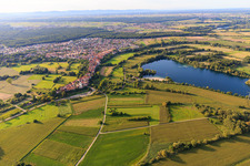 Luitpoldstraße / Hinterstädel und  Naherholungsgebiet Johanneswiesen aus Süden in Jockgrim im Bundesland Rheinland-Pfalz, Deutschland