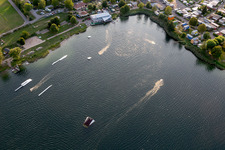 Sankt Leon, St. Leoner See, Wasserskianlage in St. Leon-Rot im Bundesland Baden-Württemberg, Deutschland aus der Drohnenperspektive