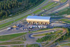 Schrägluftbild von Osttribüne des Motodrom Hockenheimring Baden-Württemberg, Deutschland