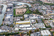DHL Zustellbasis Süd im Ortsteil Rheinau in Mannheim im Bundesland Baden-Württemberg, Deutschland