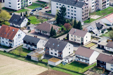 Am Wasserturm in Kandel im Bundesland Rheinland-Pfalz, Deutschland aus der Drohnenperspektive