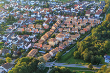 Mehrfamilienhaussiedlung im mediterranen Stil zwischen Oleanderstraße und Malvenweg in Lorsch im Bundesland Hessen, Deutschland
