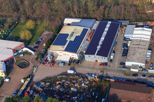 Luftaufnahme von Buschurweg mit Zeich Metallbau GmbH, ArcoSYS Computervertriebs GmbH, Frey Metalltechnik, Inh. Dipl.-Ing. Matthias Frey e.K. und PLAY POINT Spielhalle im Ortsteil Minderslachen in Kandel im Bundesland Rheinland-Pfalz, Deutschland