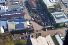 Buschurweg mit Zeich Metallbau GmbH, ArcoSYS Computervertriebs GmbH, Frey Metalltechnik, Inh. Dipl.-Ing. Matthias Frey e.K. und PLAY POINT Spielhalle im Ortsteil Minderslachen in Kandel im Bundesland Rheinland-Pfalz, Deutschland aus der Luft