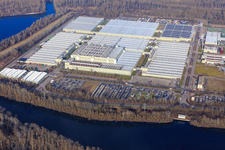 Luftbild von Insel Grün mit Mercedes-Benz Global Logistics Center und MOSOLF Logistics & Services GmbH in Germersheim im Bundesland Rheinland-Pfalz, Deutschland