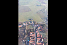 Luftbild von Issenhausen im Bundesland Bas-Rhin, Frankreich