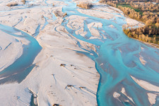 Dignano im Bundesland Friaul-Julisch Venetien, Italien aus der Vogelperspektive