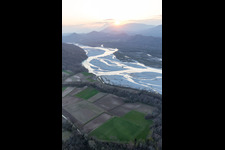 Schrägluftbild von Cimano im Bundesland Friaul-Julisch Venetien, Italien