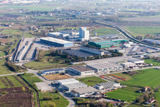 Technische Anlagen im Industriegebiet der Purina Nestlé in Summaga in Venetien in Portogruaro im Bundesland Metropolitanstadt Venedig, Italien