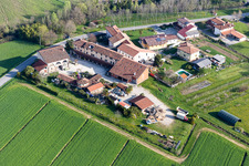 Luftaufnahme von Colle im Bundesland Friaul-Julisch Venetien, Italien