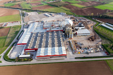 Gebäude und Produktionshallen auf dem Werksgelände der Bipan S.p.A. Bodenbeläge in Bicinicco in Friuli-Venezia Giulia im Bundesland Udine, Italien