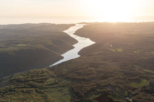 Schrägluftbild von Jural im Bundesland Gespanschaft Istrien, Kroatien