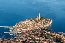 Štanga im Bundesland Gespanschaft Istrien, Kroatien von oben