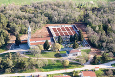 Schrägluftbild von Fuškulin im Bundesland Gespanschaft Istrien, Kroatien