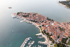 Poreč im Bundesland Gespanschaft Istrien, Kroatien von einer Drohne aus