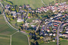 Alla hopp Spielplatz in Ilbesheim bei Landau im Bundesland Rheinland-Pfalz, Deutschland