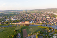 Holzminden im Bundesland Niedersachsen, Deutschland aus der Luft