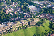 Bitche, Zitadelle von Bitche (Elsaß) im Bundesland Moselle, Frankreich von oben