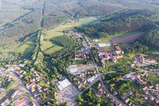 Luftbild von Bitche, Kloster im Bundesland Moselle, Frankreich