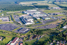 Luftbild von Industrie- und Gewerbegebiet mit Toussaint Sarl und Renz Sàrl in Woustviller in Grand Est im Bundesland Moselle, Frankreich