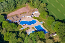 Freibad in Steinfeld im Bundesland Rheinland-Pfalz, Deutschland