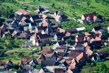 Luftaufnahme von Dorfansicht in Dieffenbach-lès-Wœrth im Bundesland Bas-Rhin, Frankreich