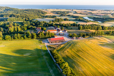 Klintholm Møn (DK), Klintholm Gods in Borre im Bundesland Sjælland, Dänemark von oben