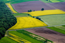 Ernolsheim-lès-Saverne im Bundesland Bas-Rhin, Frankreich aus der Luft