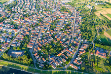 Am Altrhein im Ortsteil Plittersdorf in Rastatt im Bundesland Baden-Württemberg, Deutschland