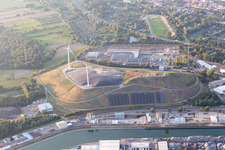 Luftbild von Ortsteil Rheinhafen in Karlsruhe im Bundesland Baden-Württemberg, Deutschland