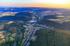 Ortsansicht an der Bergstraße aus Süden im Ortsteil Zell in Bad König im Bundesland Hessen, Deutschland