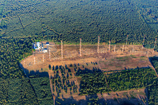 Luftbild von IBB International Broadcasting Bureau Transmitter Station Lampertheim zur Weiterleitung von US-Radio im Ortsteil Neuschloß im Bundesland Hessen, Deutschland
