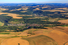 Dorfansicht im Glantal aus Osten in Odenbach im Bundesland Rheinland-Pfalz, Deutschland