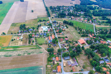 Dorfansicht aus Nordosten im Ortsteil Radenbeck in Thomasburg im Bundesland Niedersachsen, Deutschland