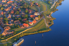 Hafenstraße Am Deich in Artlenburg im Bundesland Niedersachsen, Deutschland
