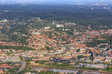 Stadtansicht aus Osten im Ortsteil Eißendorf in Hamburg, Deutschland