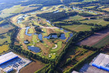 Gelände des Golfplatz Green Eagle Golf Courses in Winsen (Luhe) im Ortsteil Luhdorf im Bundesland Niedersachsen, Deutschland