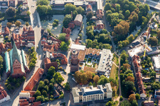 Bauwerk des Industriedenkmales Wasserturm Wasserturmmuseum in Lüneburg im Bundesland Niedersachsen, Deutschland