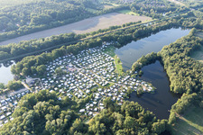Schrägluftbild von Witzeeze, Camping Forellensee im Bundesland Schleswig-Holstein, Deutschland