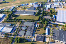 Luftaufnahme von Nordson Engineering GmbH im Industriegebiet zwischen Hafen und Flugplatz in Lüneburg im Bundesland Niedersachsen, Deutschland
