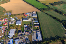 GRÜN ESCoor GmbH & Co.KG, Hanse Mobile Lüneburg und Industriebedarf Niemann-Laes GmbH im Industriegebiet Friedrich-Penseler-Straße im Ortsteil Hagen im Bundesland Niedersachsen, Deutschland